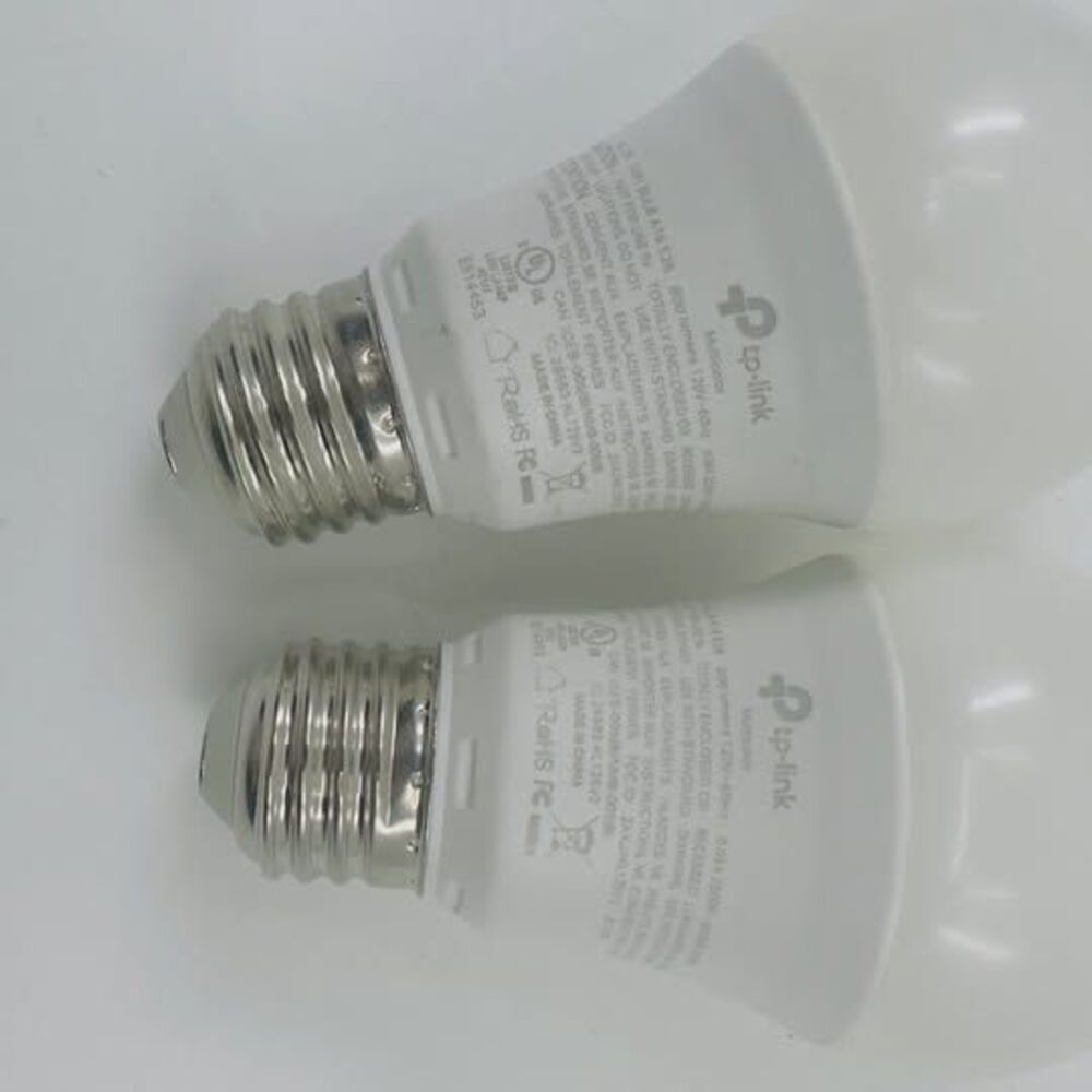 TP-Link Kasa Smart Wi-Fi LED Bulbs RGBW Color Lot of 2 — KL130 9W E26 800LM